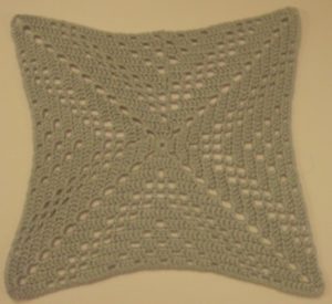 filetgehäkeltes Patch in hellblau